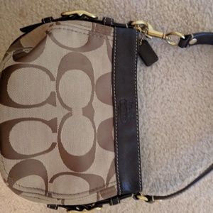 Small coach brown handbag